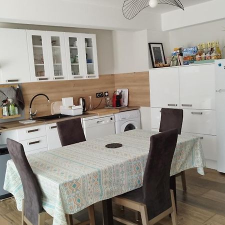 Ruthene Etape Appartement T3 Rodez Esterno foto